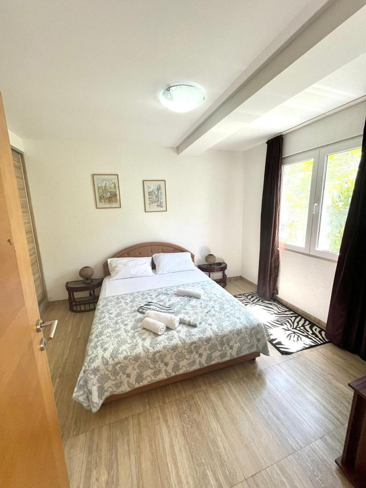 Apartments Harmonija Будва Екстер'єр фото