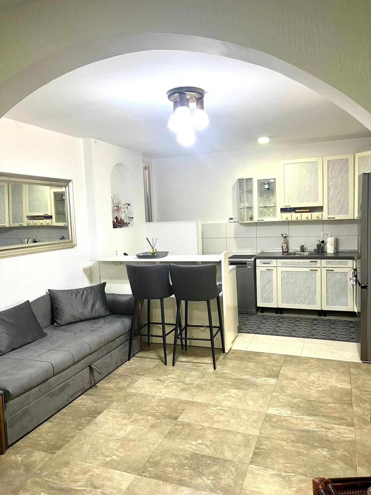 Apartments Harmonija Будва Екстер'єр фото
